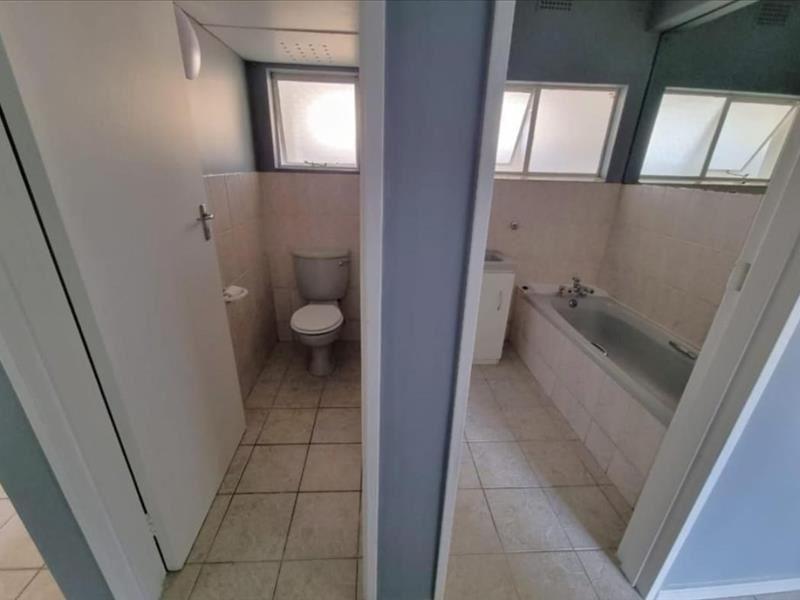 2 Bedroom Property for Sale in Oostersee Western Cape